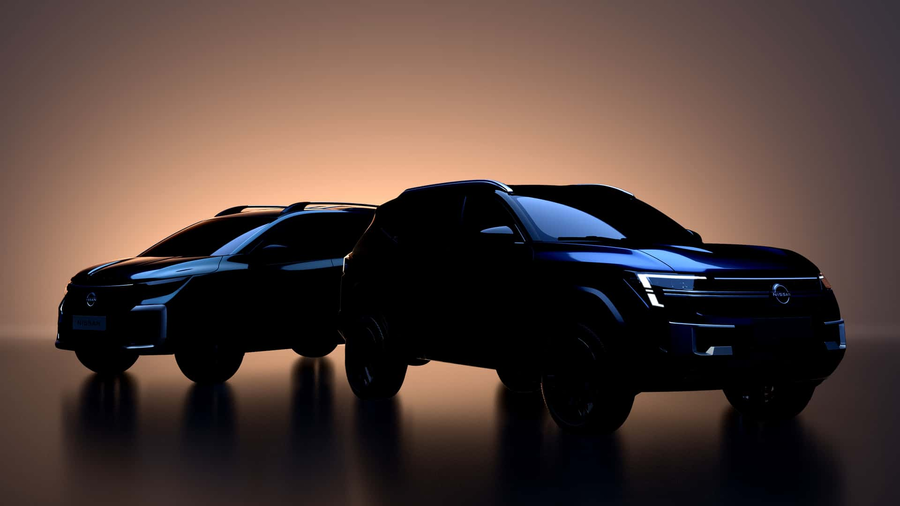 Dwa nowe modele Nissan sylwetki na cieplym tle zapowiedz