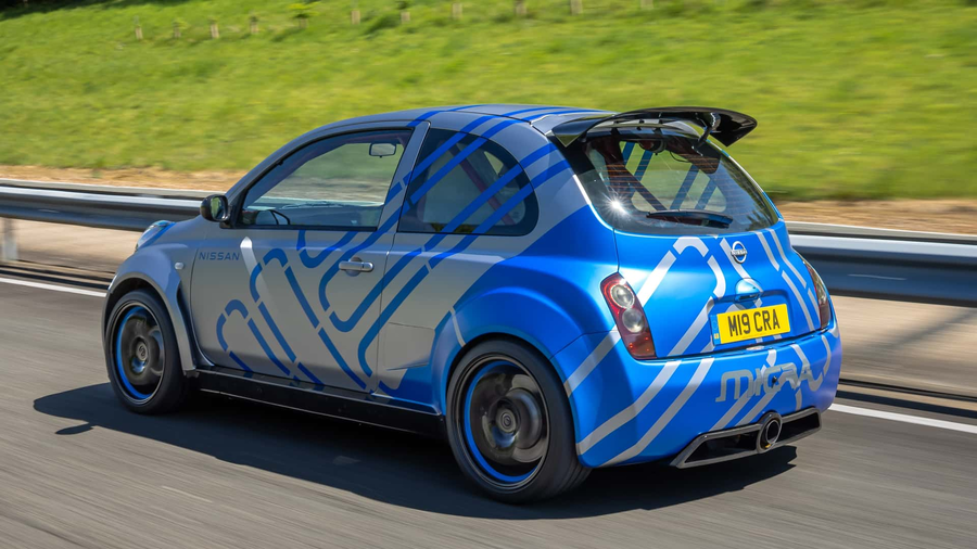 Nissan Micra 350SR restomod srebrno-niebieski